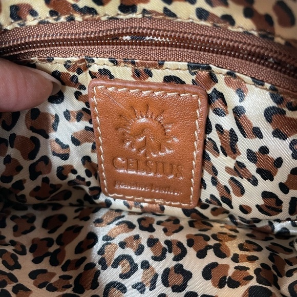 Celsius Satchel - Picture 11 of 11